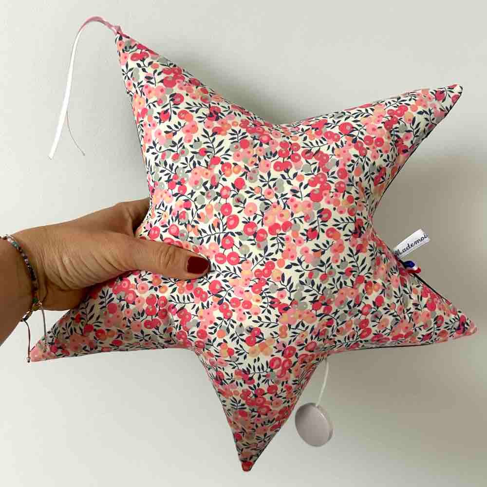 Etoile musical liberty wiltshire bois de senteur