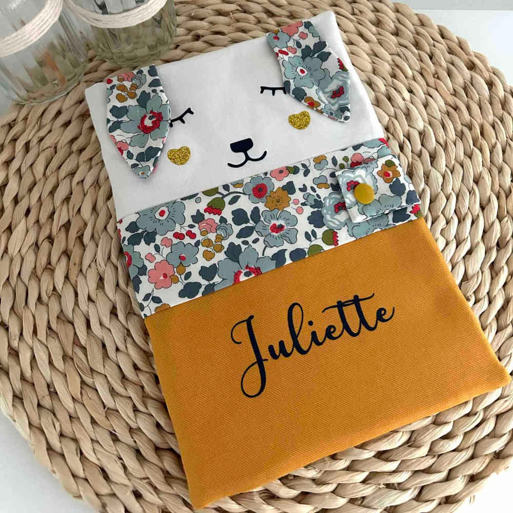 Protège carnet de santé lapin avec pression