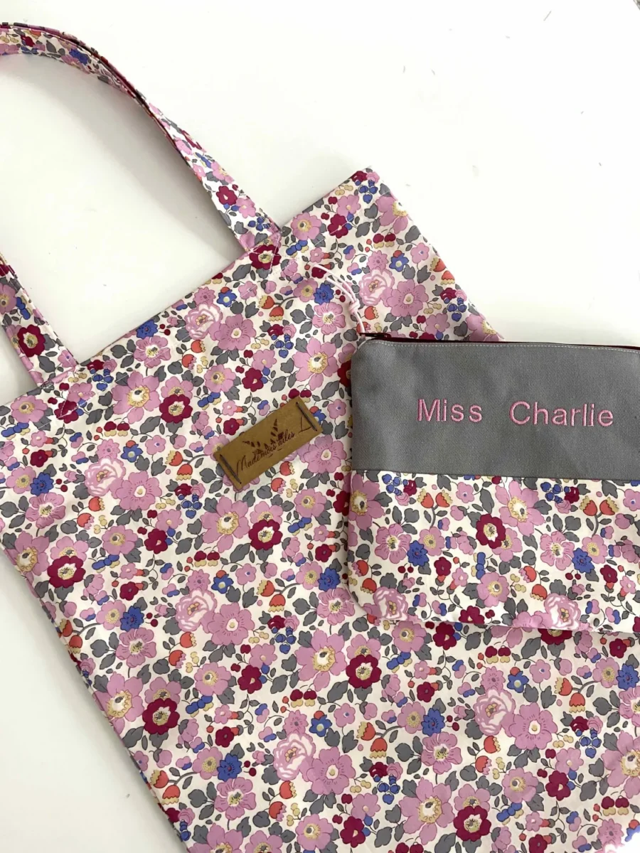 Sac tote bag et pochette personnalisée