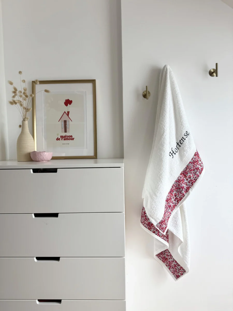 Serviette de toilette brodée au prénom