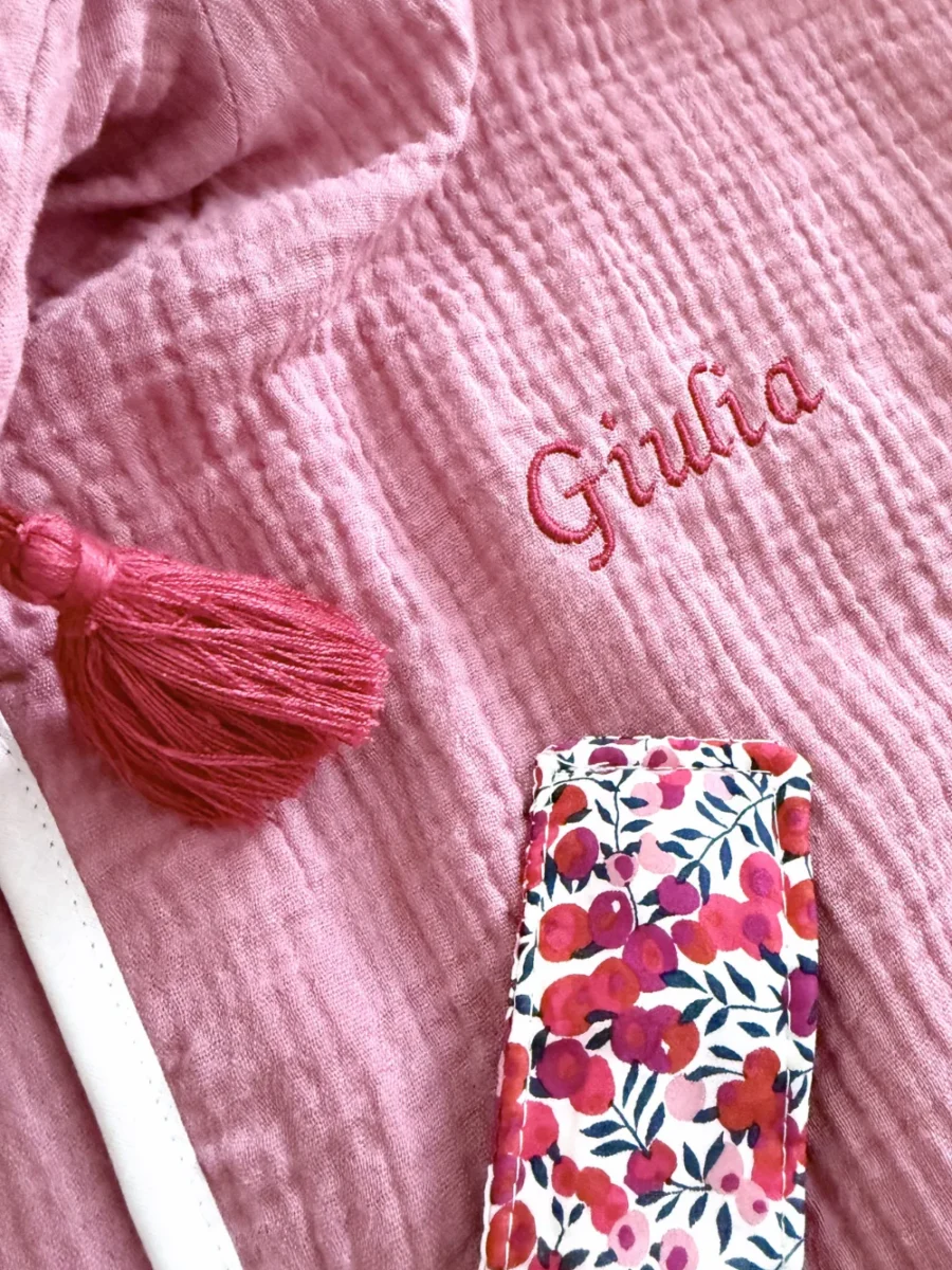 Poncho de bain enfant personnalisé avec prénom brodé