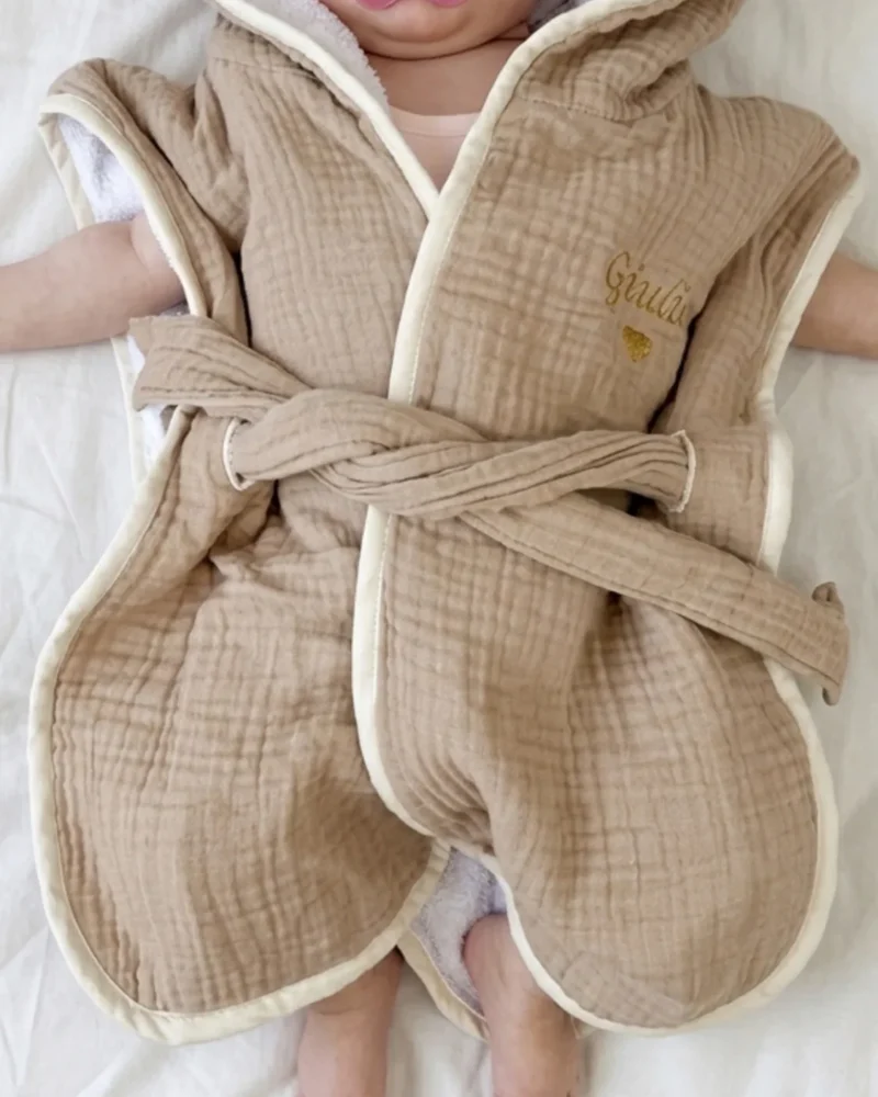 Poncho de bain bébé personnalisé prénom brodé